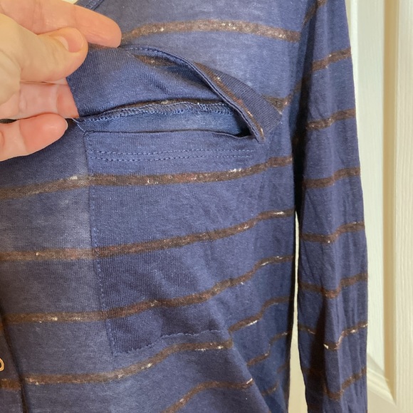 SPLENDID | Size M | navy blue long sleeves top - Picture 5 of 11